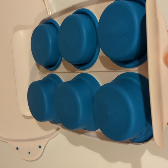 Evenflo Silicone Baby Food Freezer Tray with Lid - Picture 6 of 6